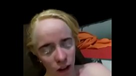 Mulher albina nua fodendo com um negro bem dotado