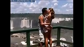 Video de sexo em local publico nas cachoeiras