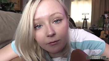 Video de sexo mocinha dona de um rostinho angelical