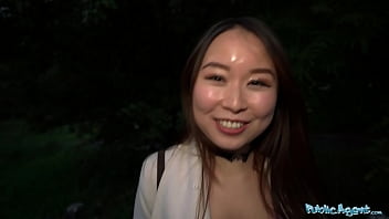 Porno do public agent com asiática bem gostosa dando a xota