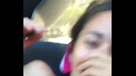 Ninfeta levando rola dentro do carro do amigo